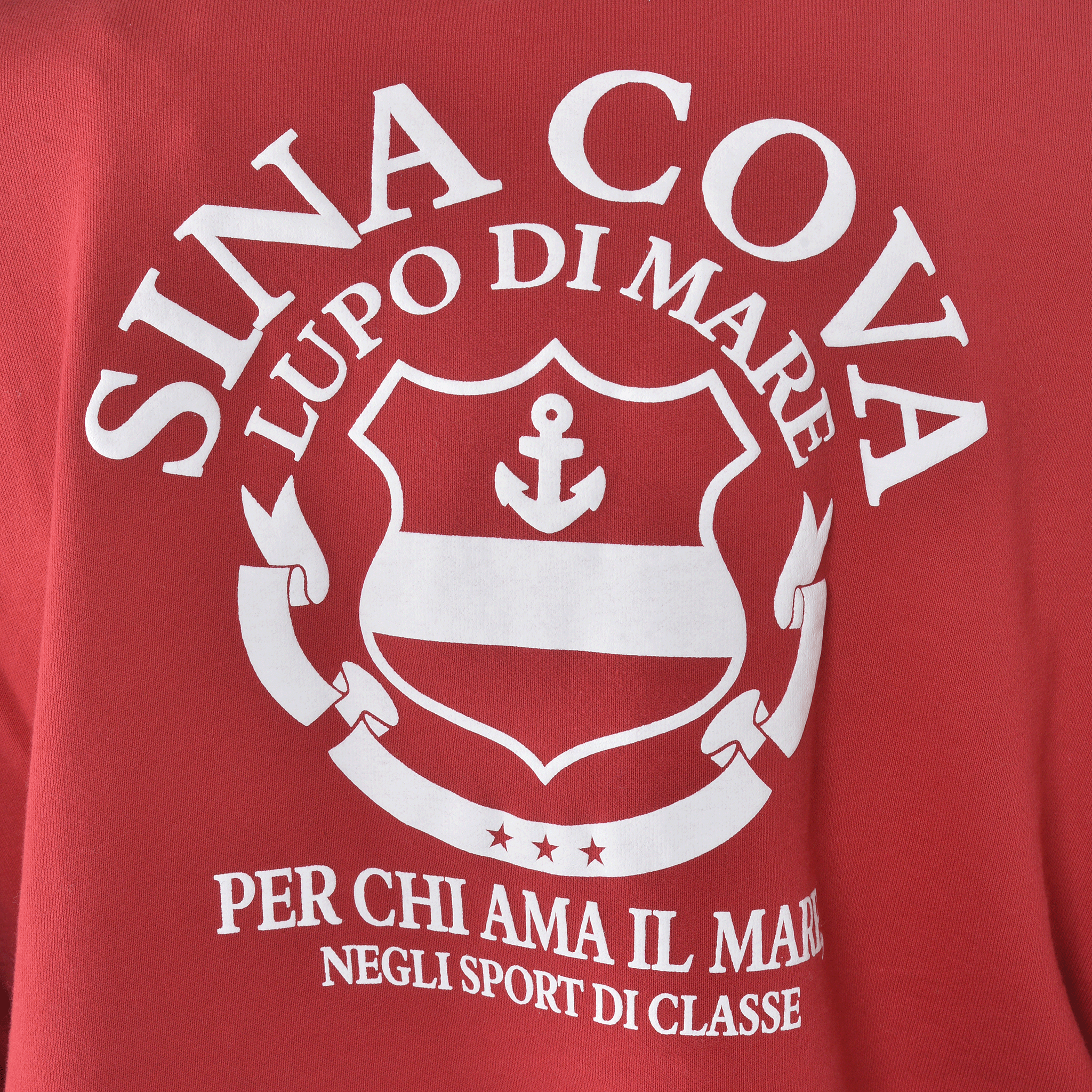 【公式】シナコバ(SINA COVA)クルーネックトレーナー 24210030 レッドのプリント部分2