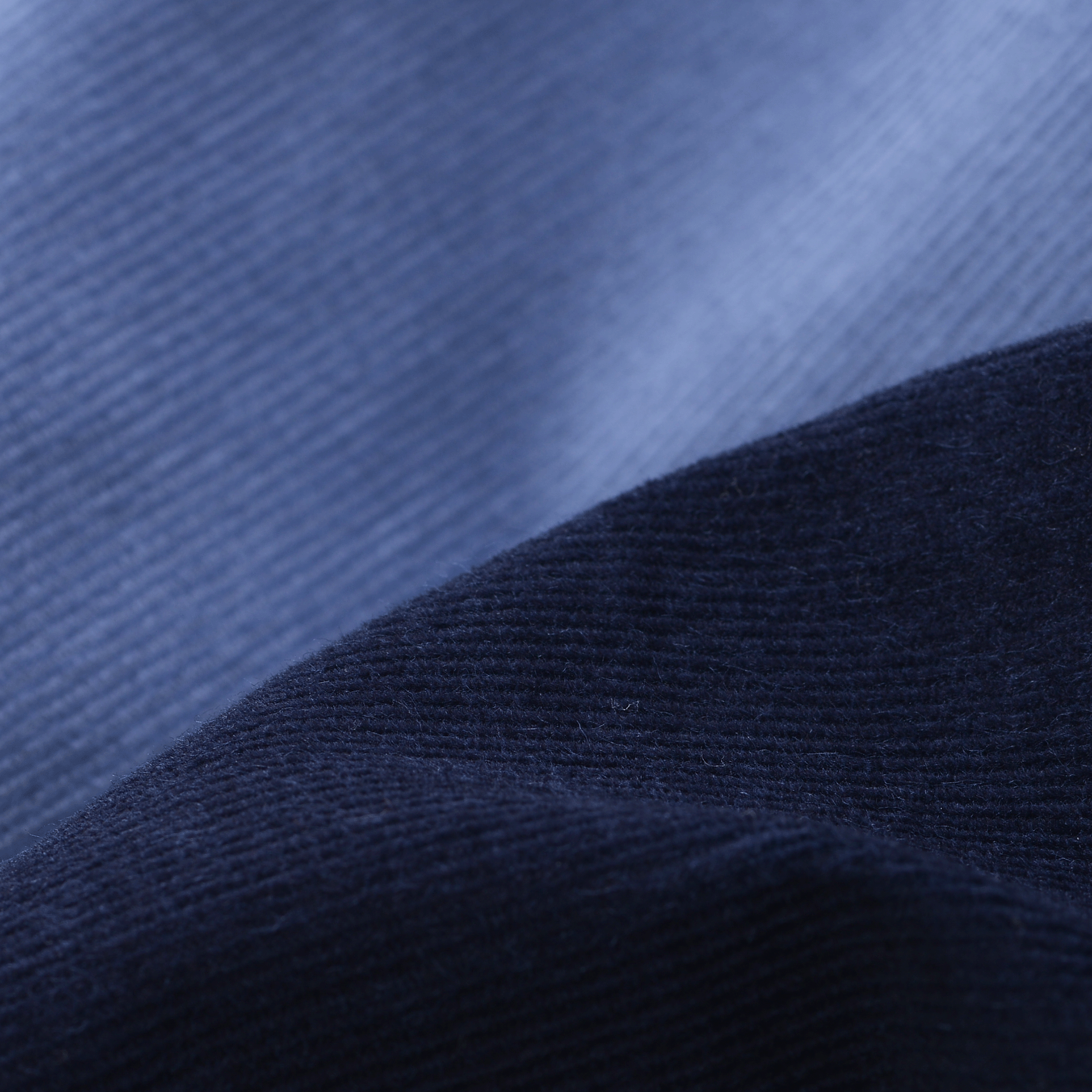 Long-sleeved button-down shirt 25224060