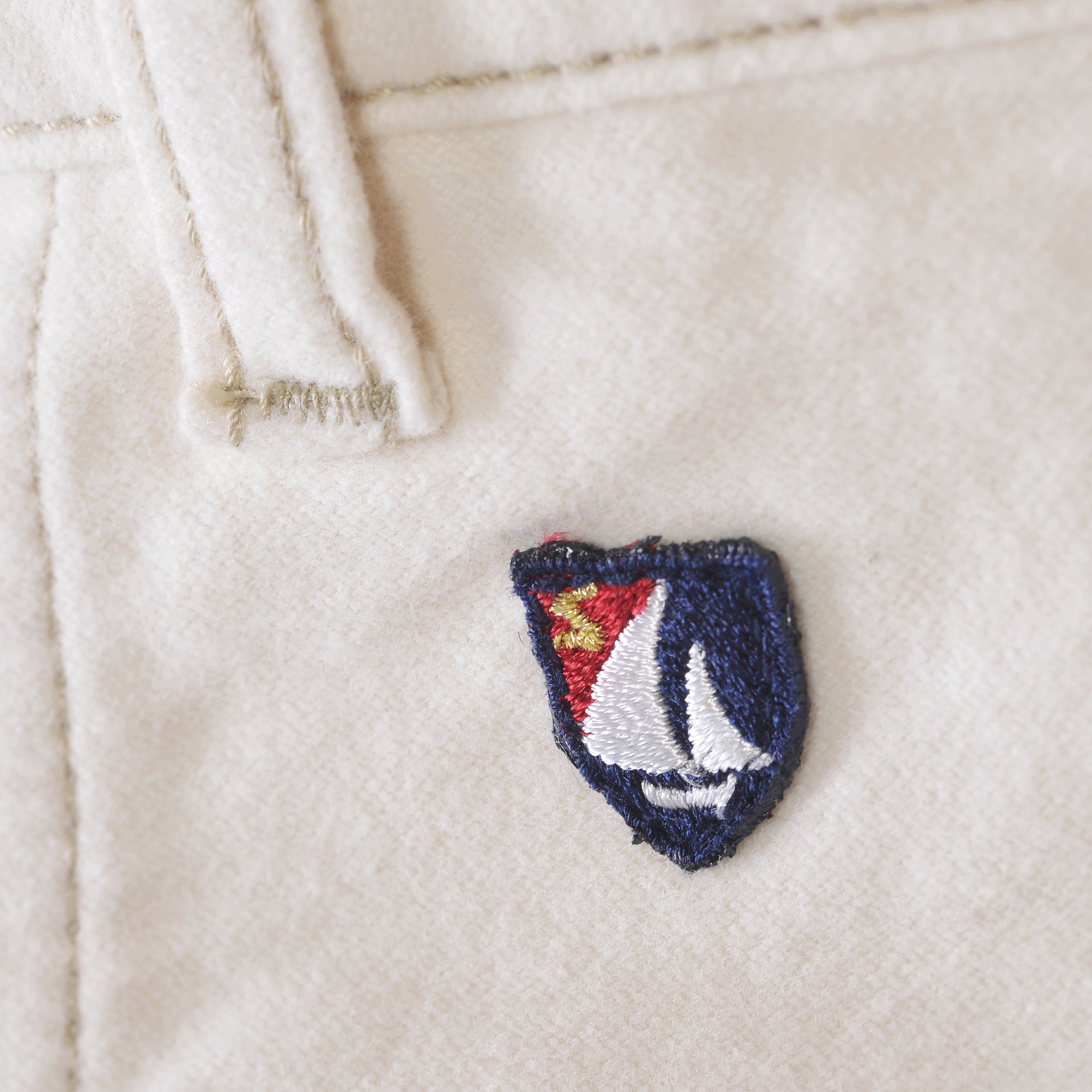 ノータックテーパードパンツ 25215010