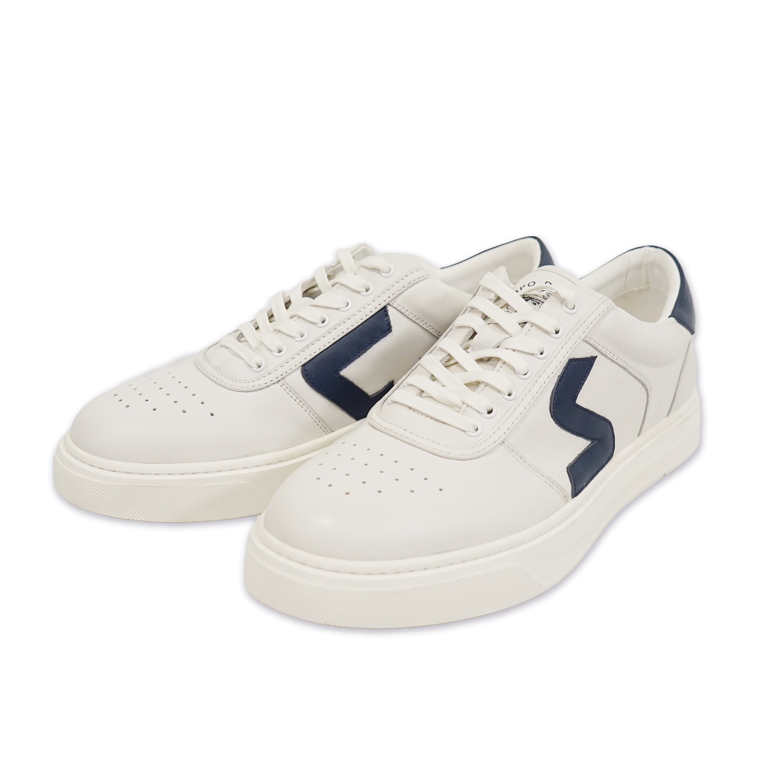 スニーカー 26176400