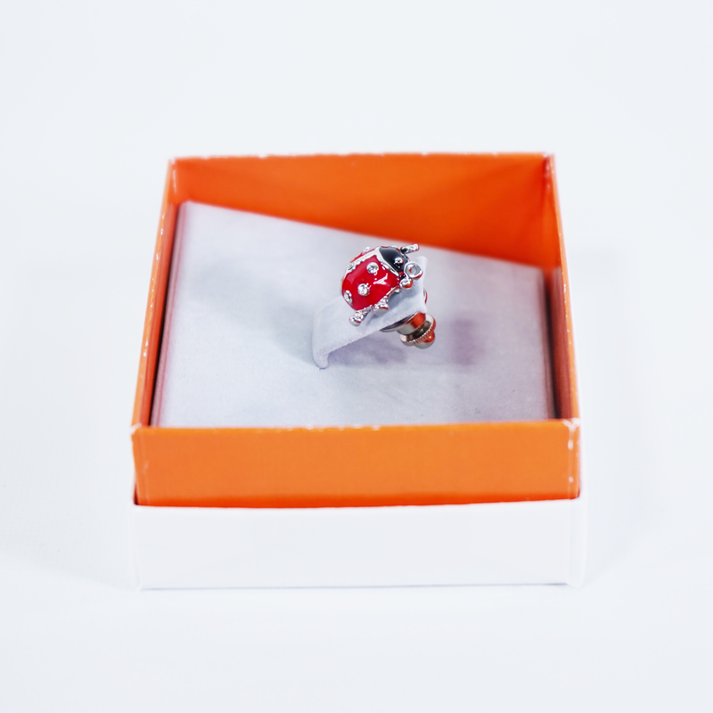 Ladybug lapel pin 57001650